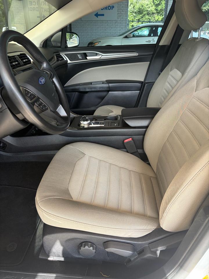 Ford Fusion S 2019