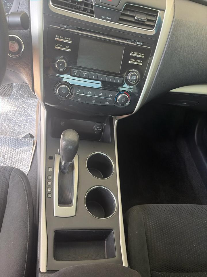 Nissan Altima 2.5 SV 2015