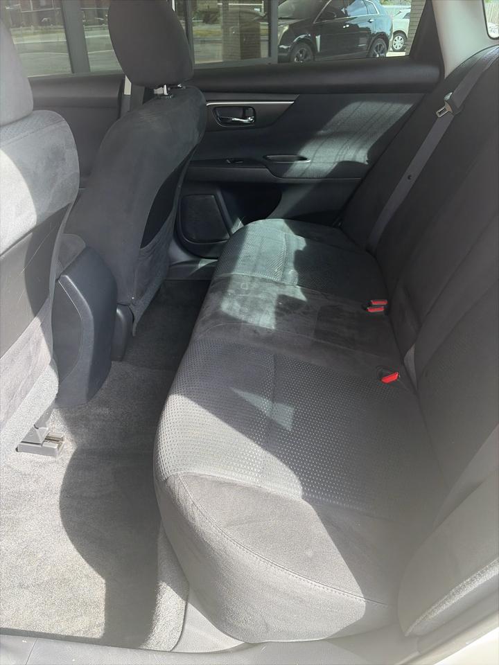 Nissan Altima 2.5 SV 2015