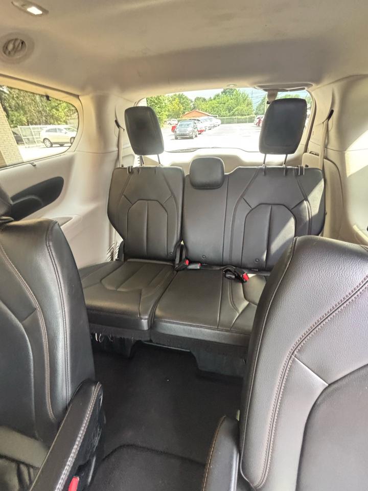 Chrysler Pacifica Touring-L 2017