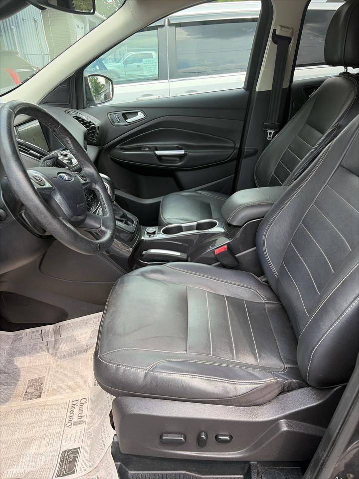 Ford Escape Titanium 4WD 2016