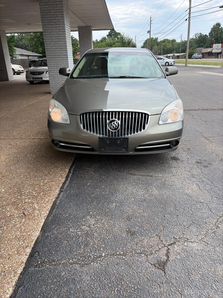 Buick Lucerne CXL 2011
