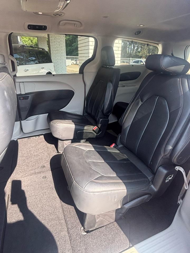 Chrysler Pacifica Touring-L 2017