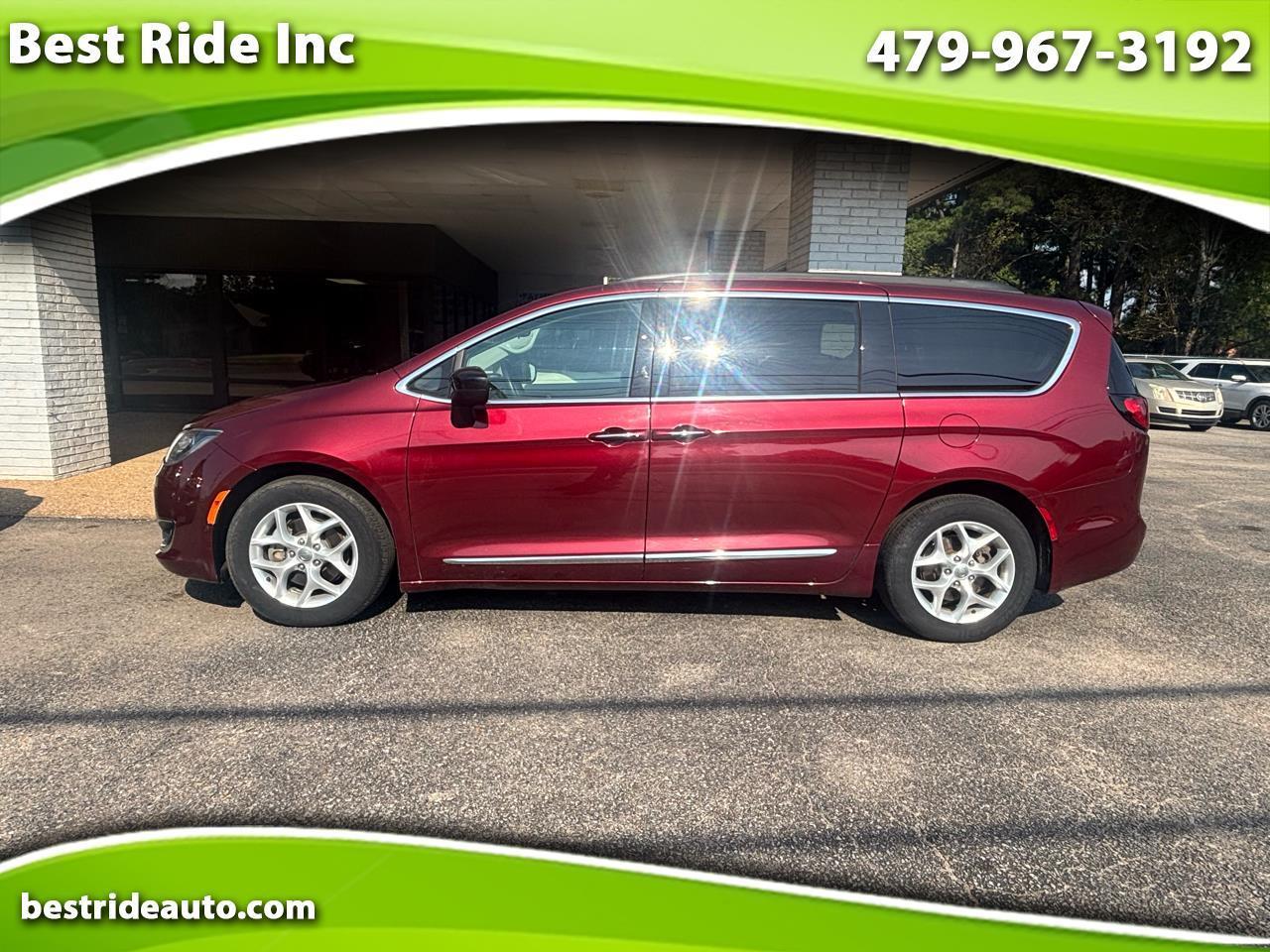 Chrysler Pacifica Touring-L 2017