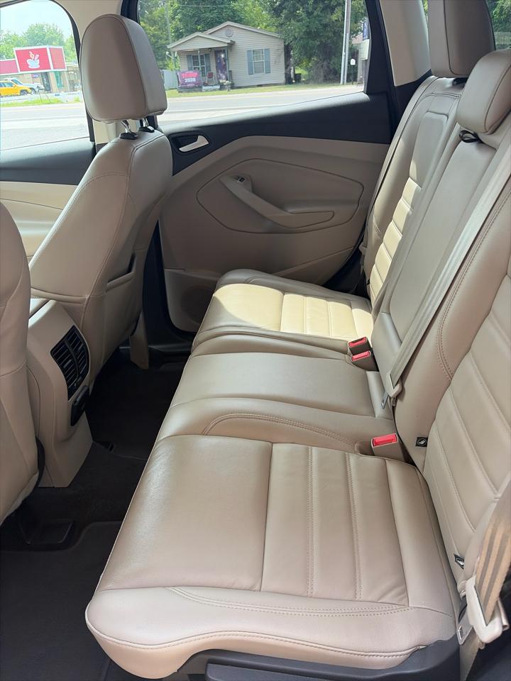 Ford Escape Titanium FWD 2017