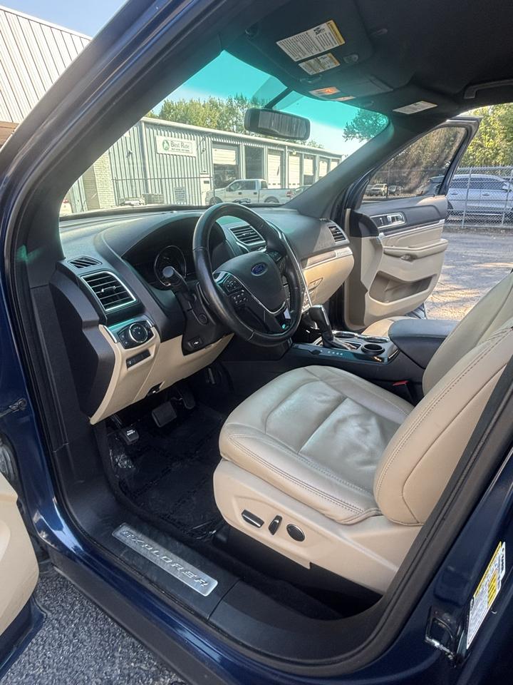 Ford Explorer Limited FWD 2016