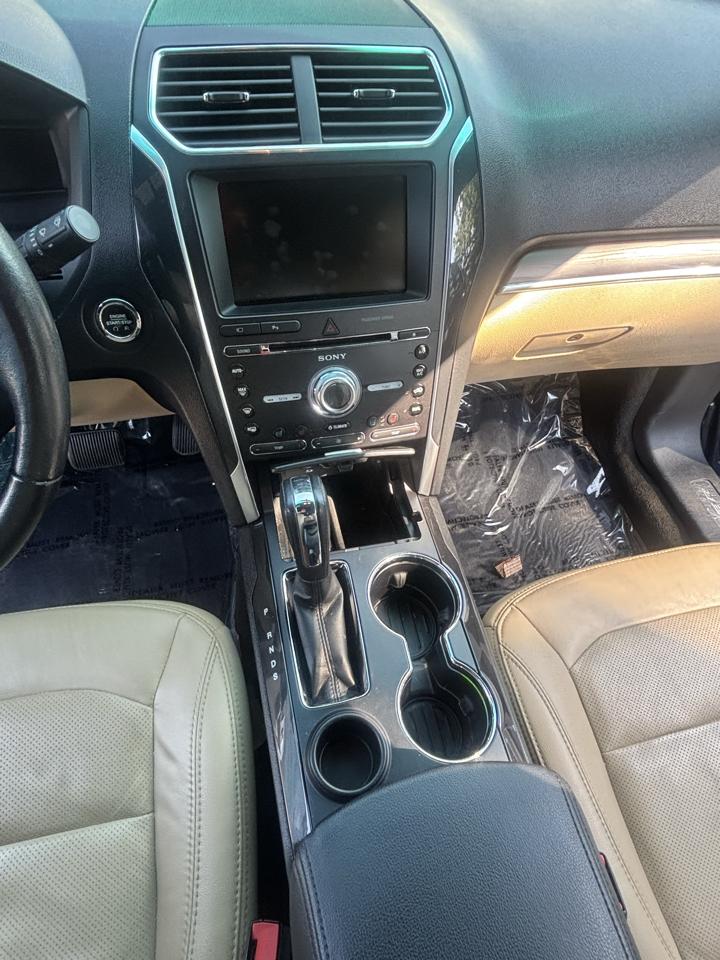 Ford Explorer Limited FWD 2016