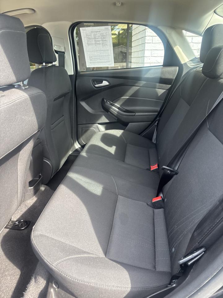 Ford Focus SE Sedan 2018