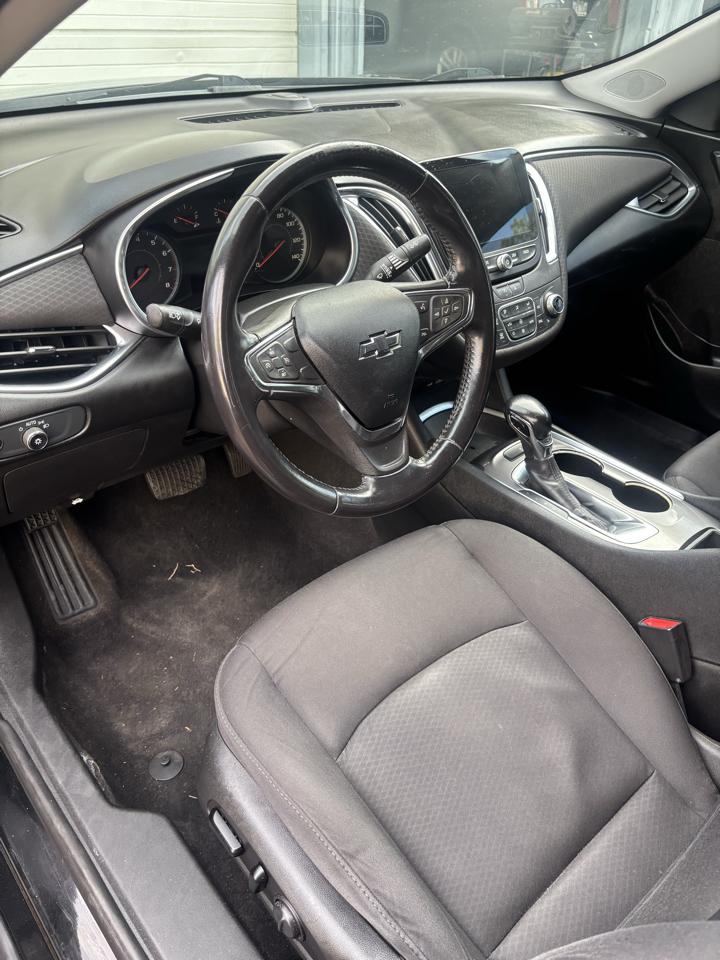 Chevrolet Malibu photo 4