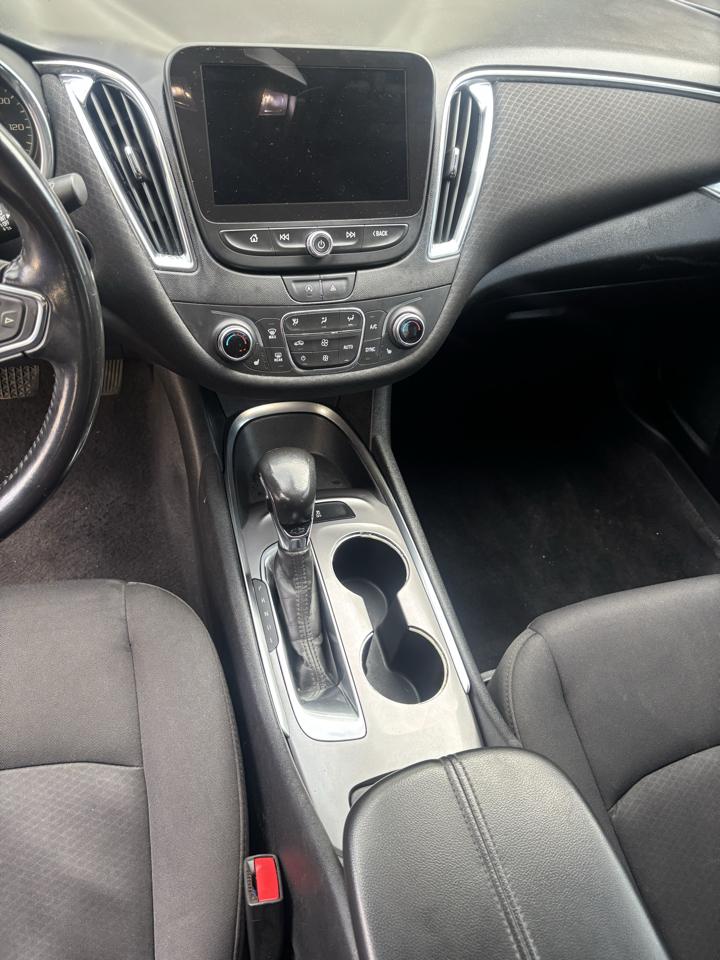 Chevrolet Malibu photo 5