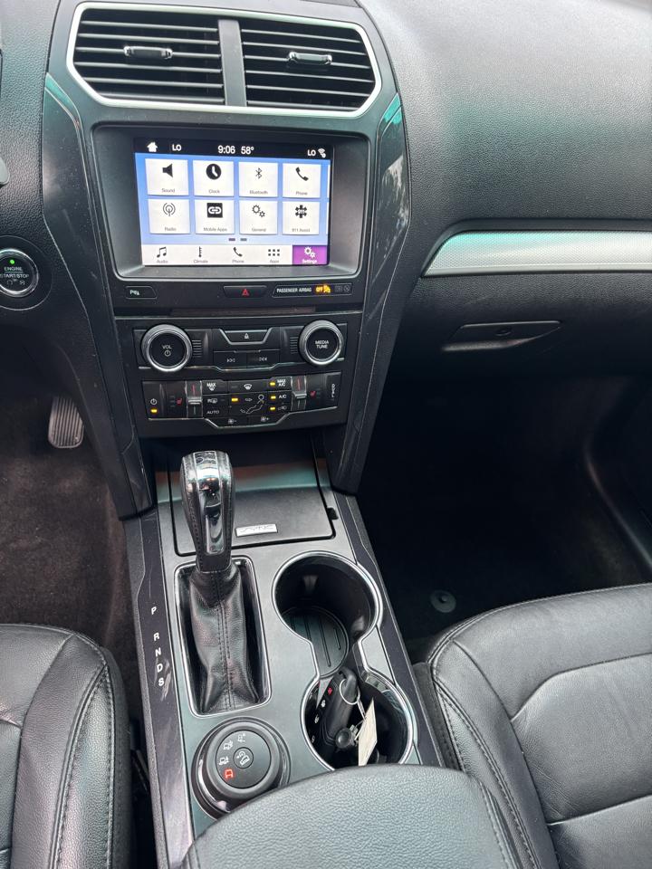 Ford Explorer XLT 4WD 2017
