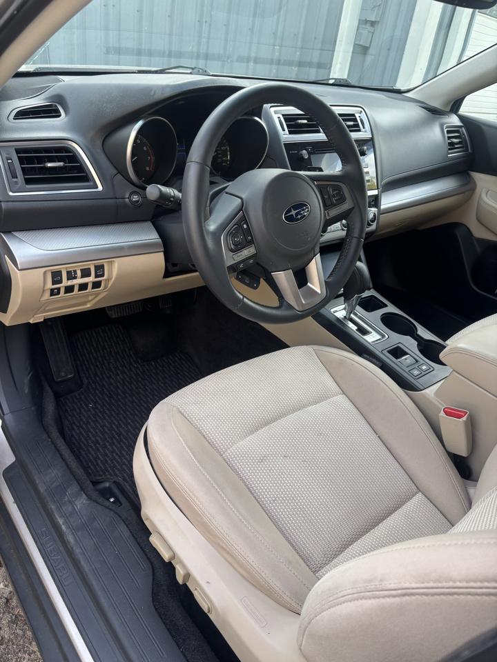 Subaru Outback 2.5i Premium 2015