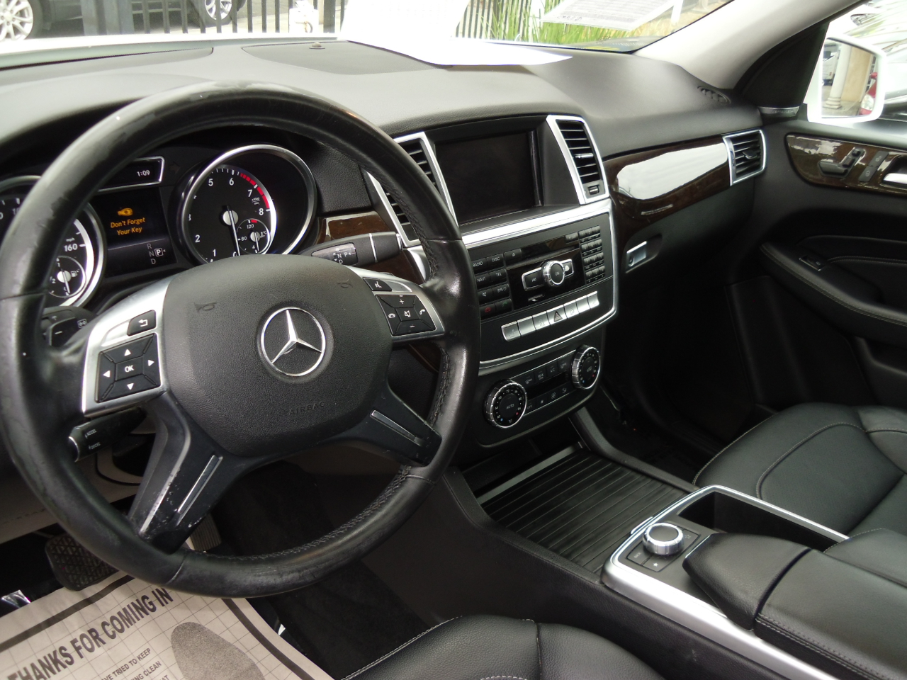 2015 Mercedes Benz ML 4MATIC 350 photo 15