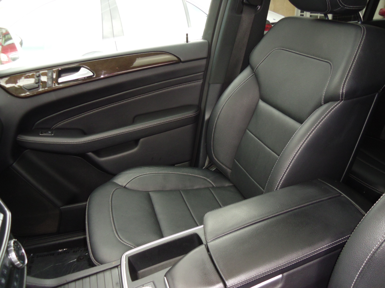 2015 Mercedes Benz ML 4MATIC 350 photo 17