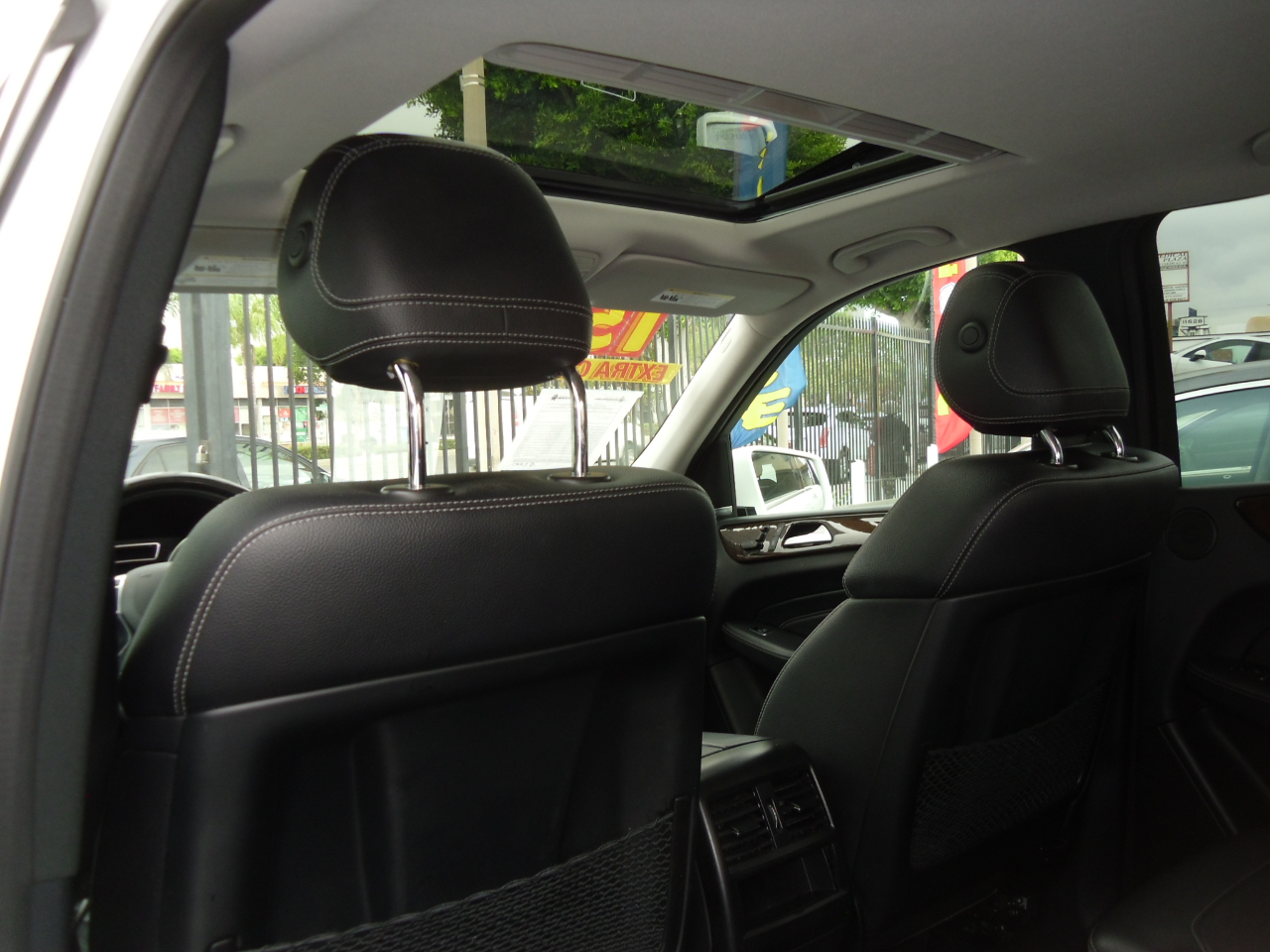 2015 Mercedes Benz ML 4MATIC 350 photo 31