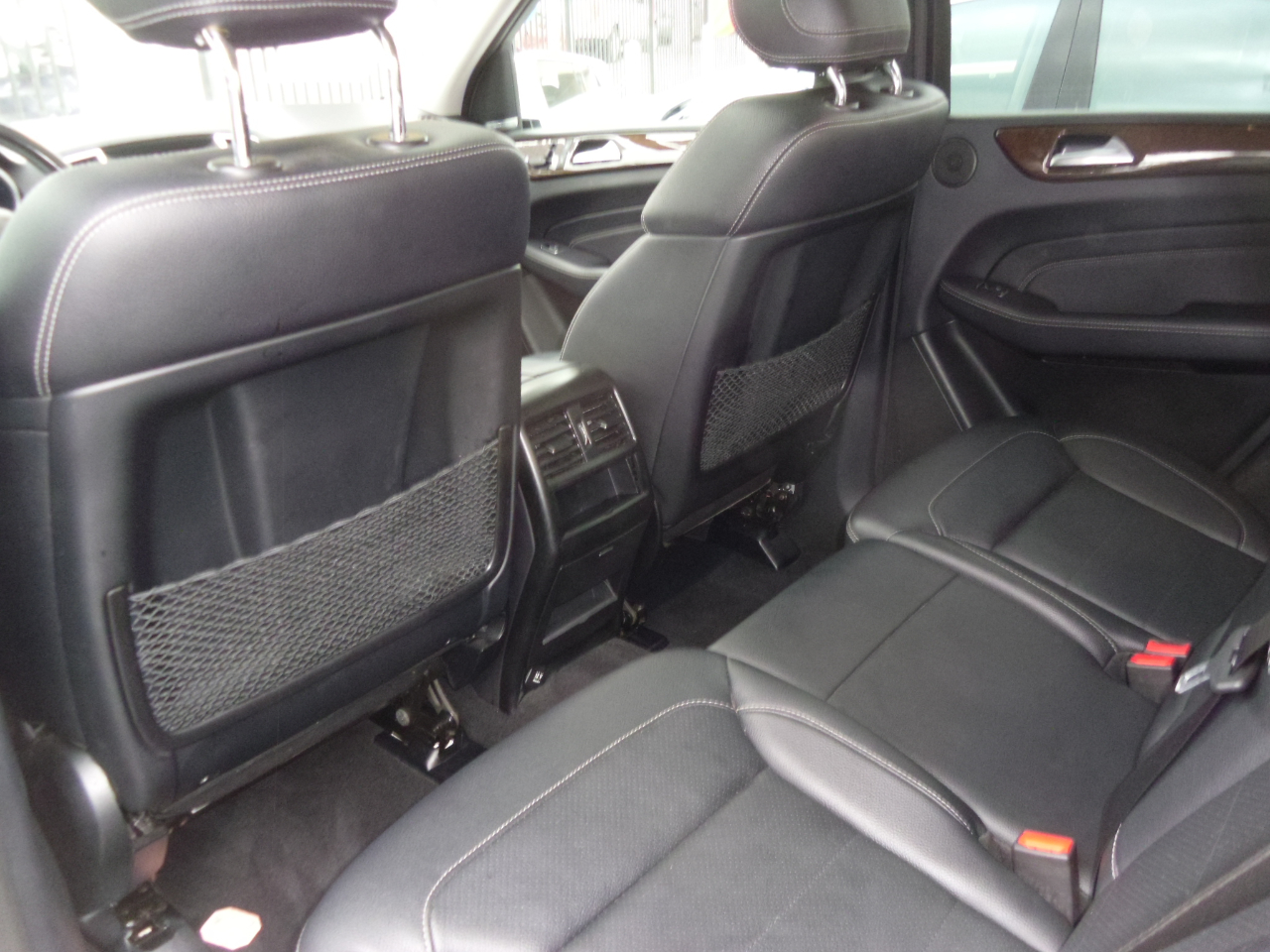 2015 Mercedes Benz ML 4MATIC 350 photo 32