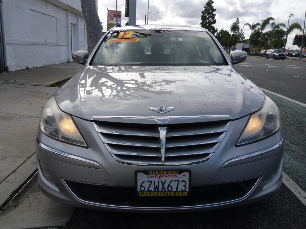 2012 Hyundai Genesis 5.0 photo 2