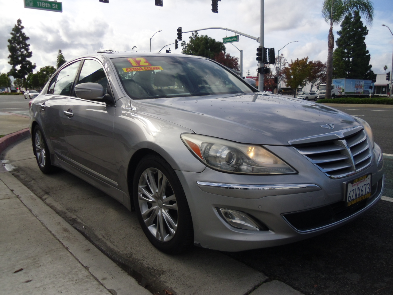 2012 Hyundai Genesis 5.0 photo 4