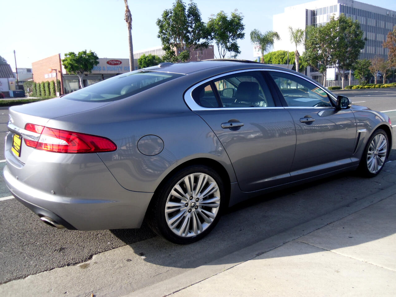 Jaguar XF 4dr Sdn Portfolio 2012