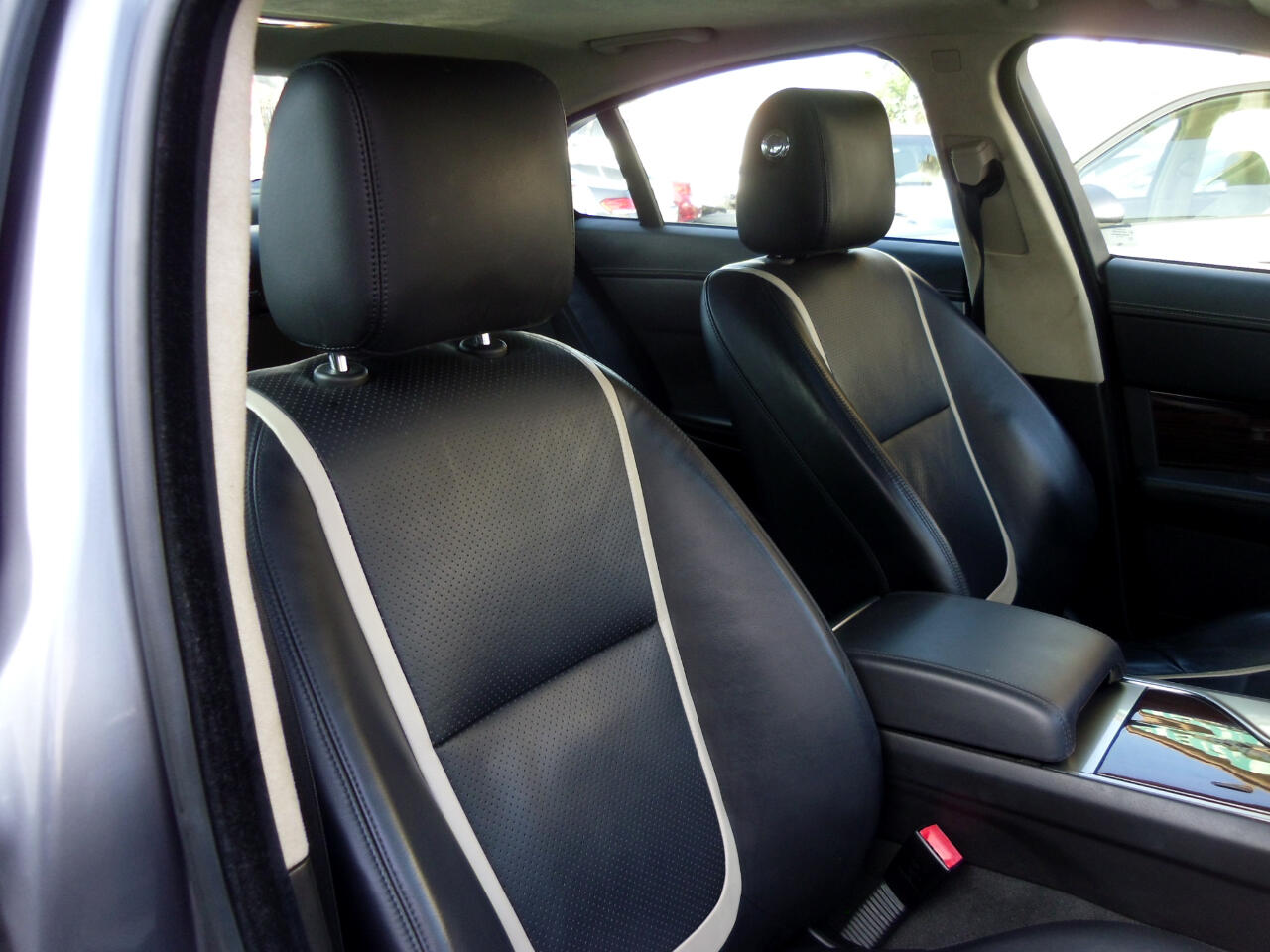 Jaguar XF 4dr Sdn Portfolio 2012