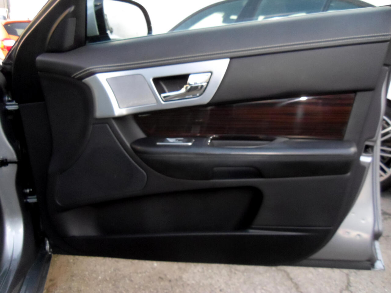 Jaguar XF 4dr Sdn Portfolio 2012