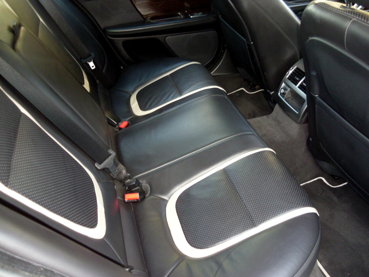 Jaguar XF 4dr Sdn Portfolio 2012