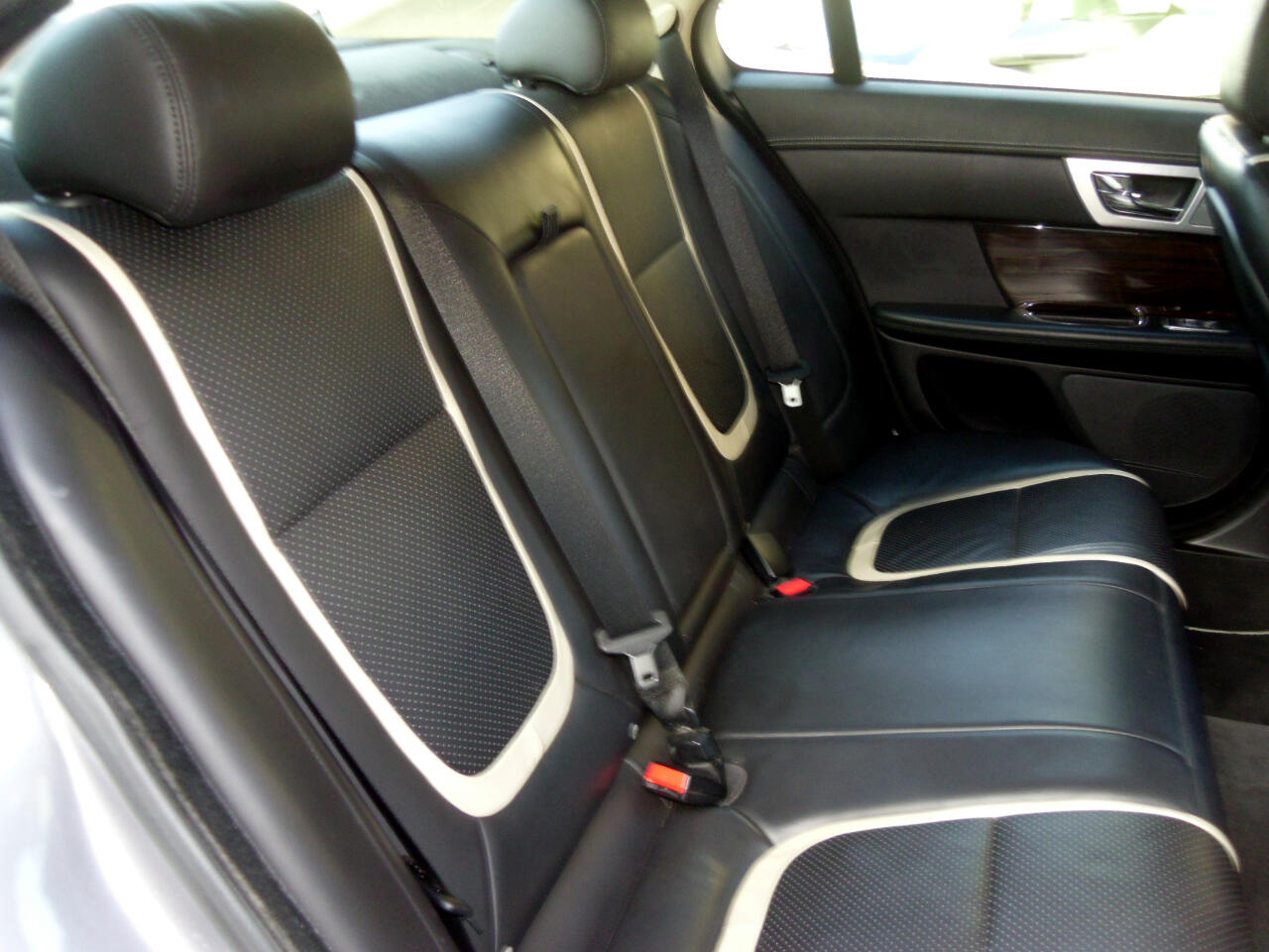 Jaguar XF 4dr Sdn Portfolio 2012