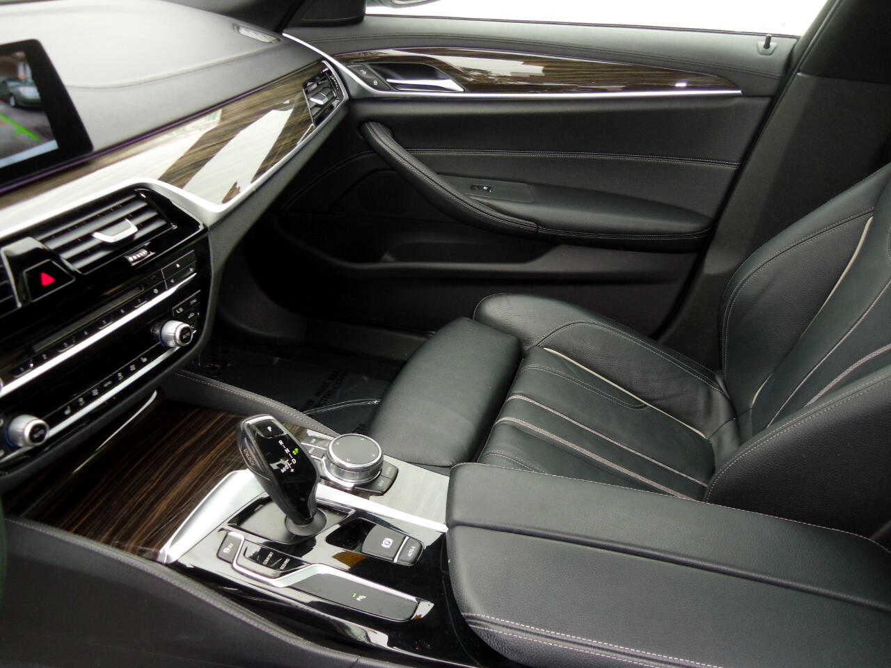 BMW 5 Series 540i Sedan 2018