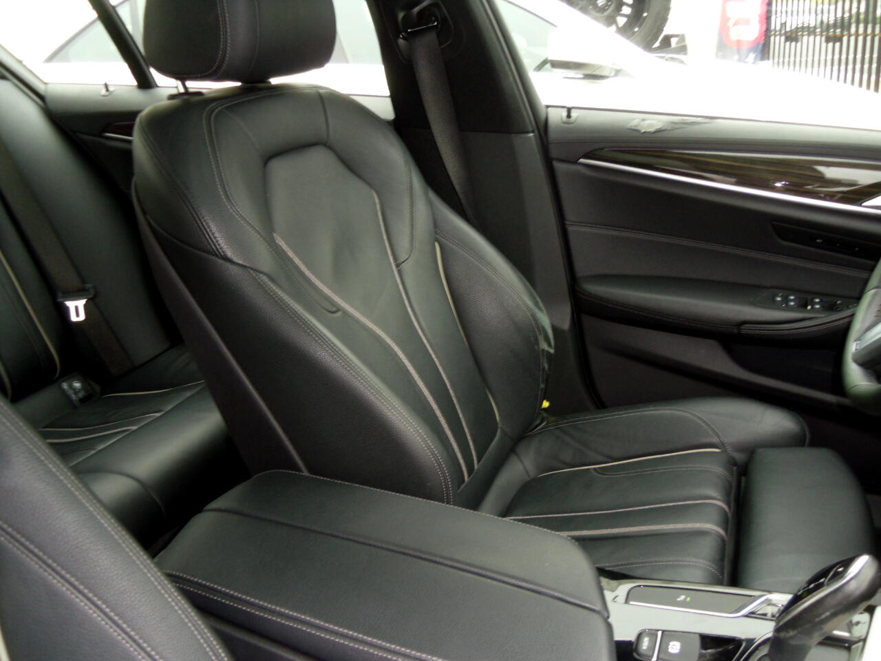 BMW 5 Series 540i Sedan 2018