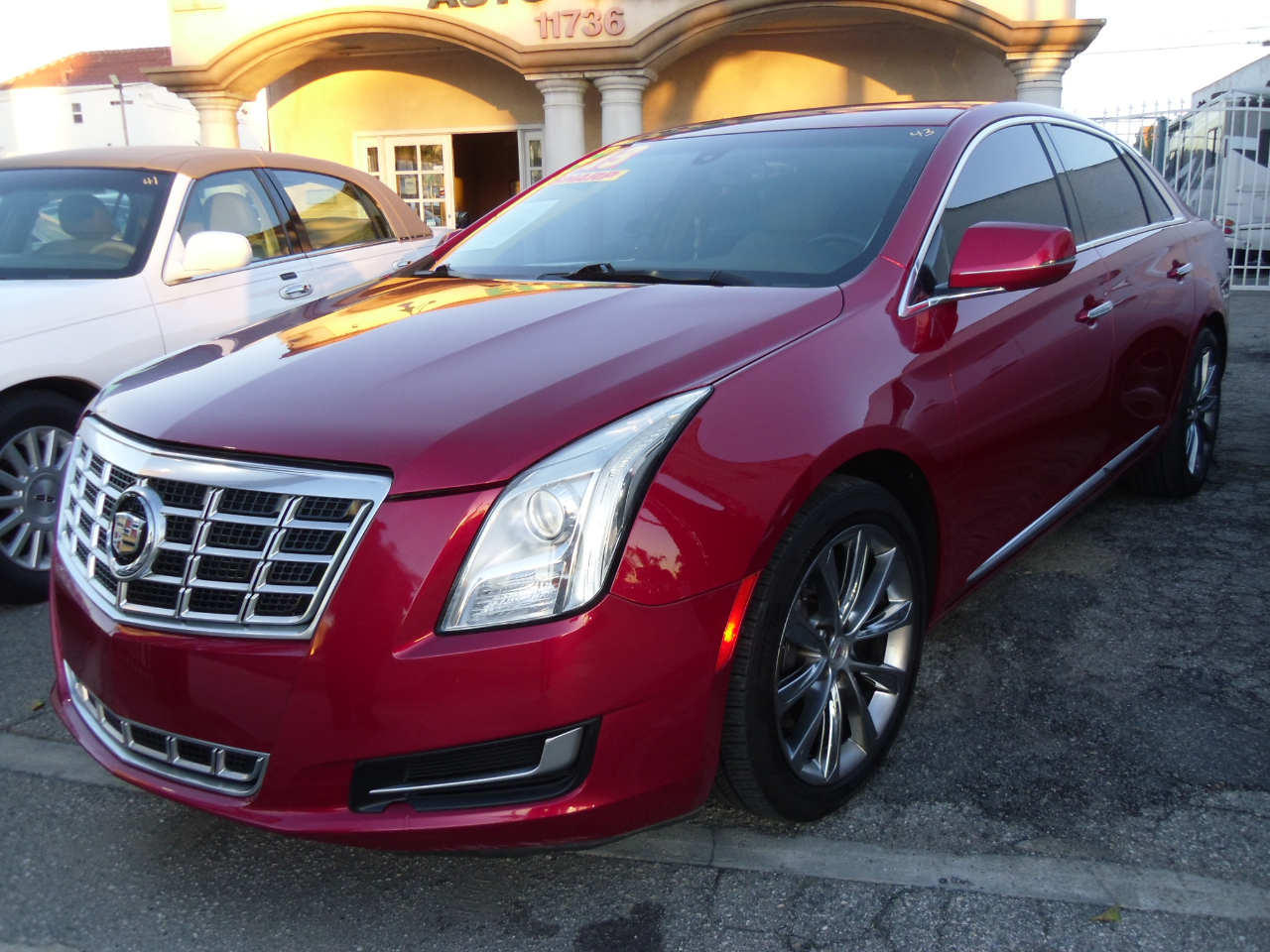 Cadillac XTS 4dr Sdn FWD 2013