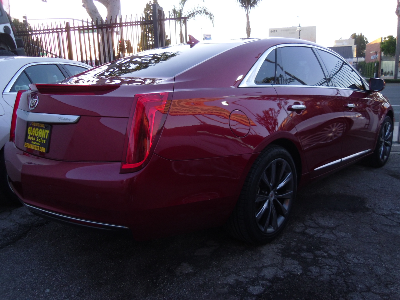 Cadillac XTS 4dr Sdn FWD 2013