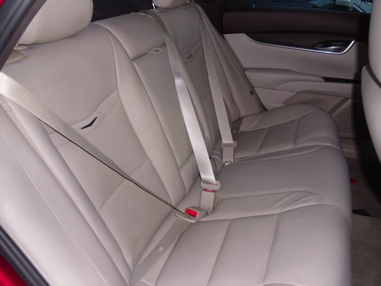 Cadillac XTS 4dr Sdn FWD 2013