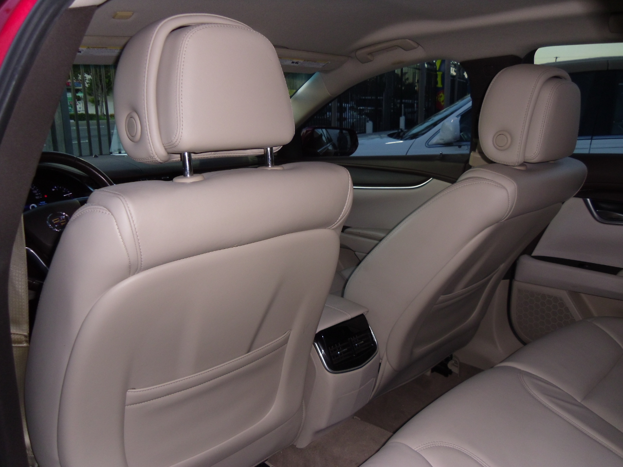 Cadillac XTS 4dr Sdn FWD 2013