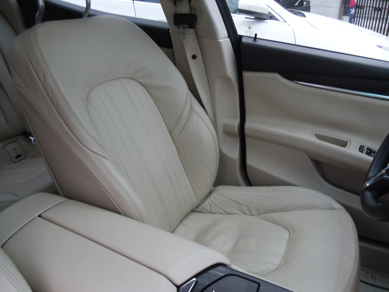 Maserati Ghibli 4dr Sdn S Q4 2014