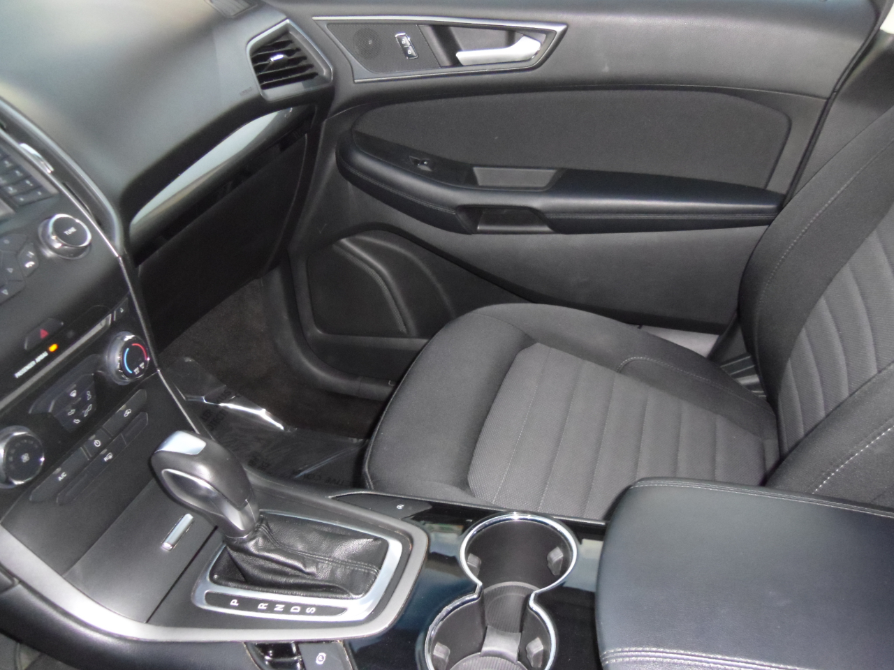 Ford Edge SE FWD 2018