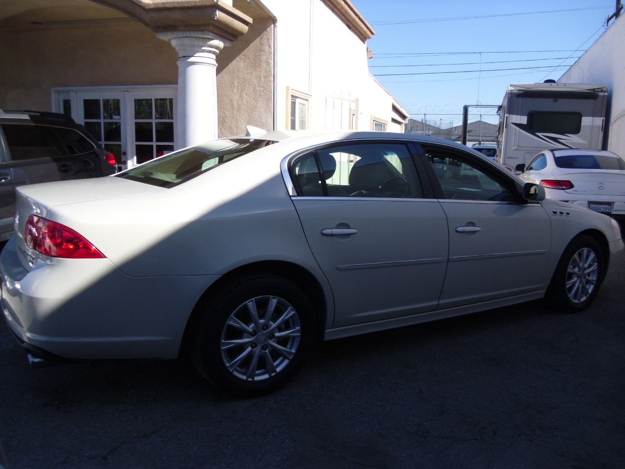 Buick Lucerne 4dr Sdn CXL 2010