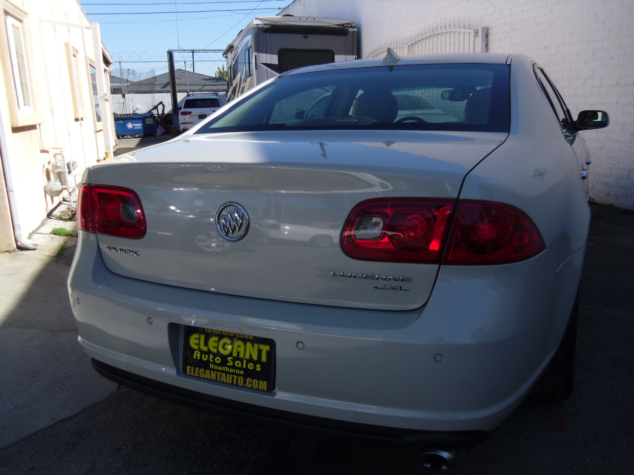 Buick Lucerne 4dr Sdn CXL 2010