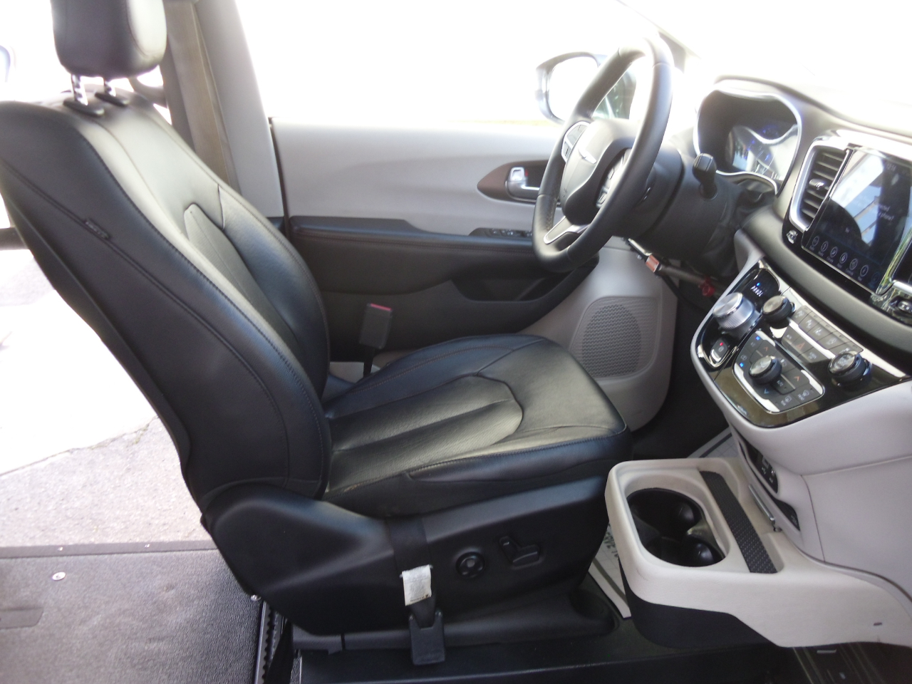 Chrysler Pacifica Touring L Plus FWD 2018