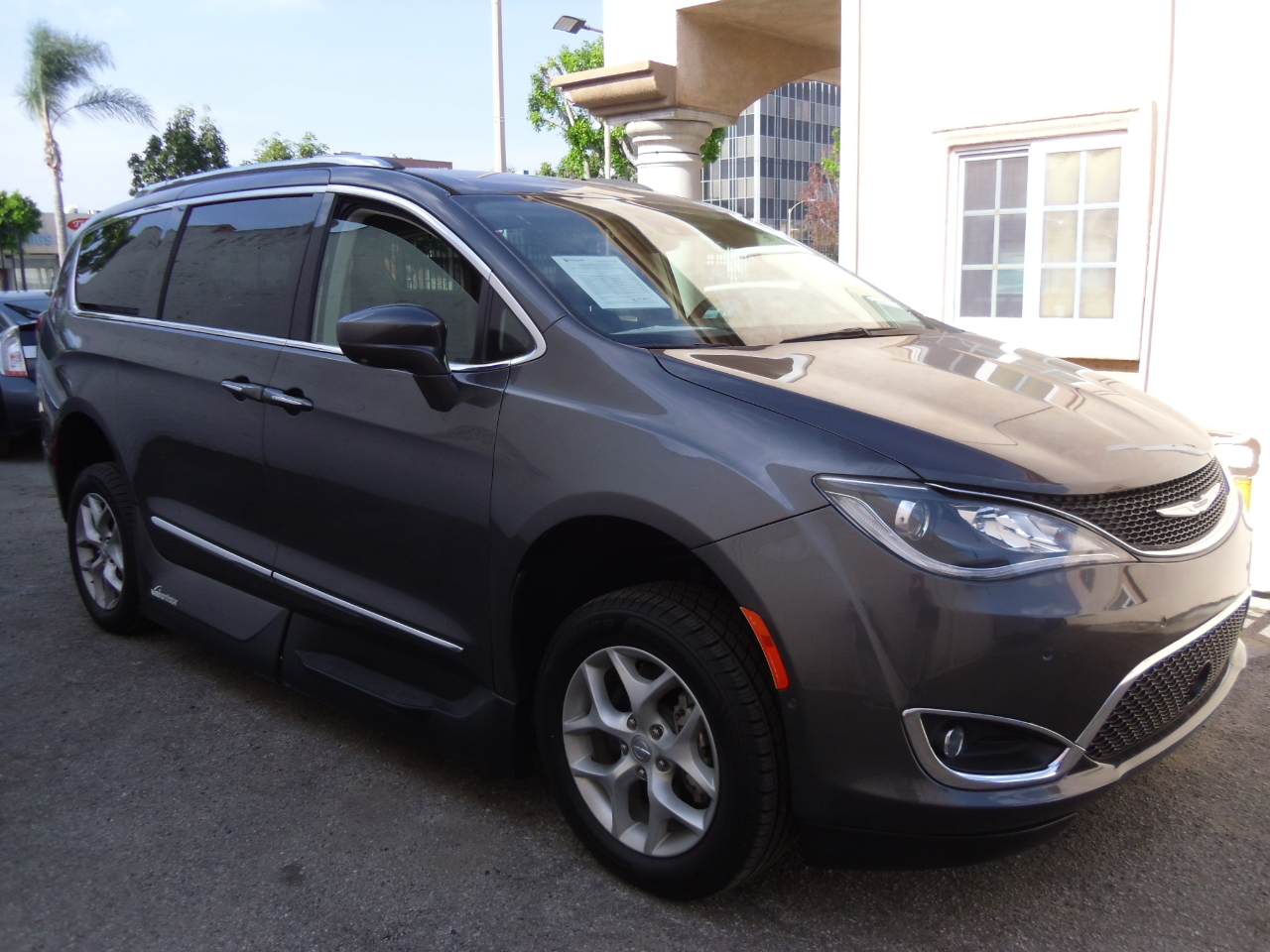 Chrysler Pacifica Touring L Plus FWD 2018