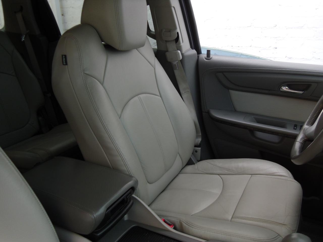 GMC Acadia AWD 4dr SLT w/SLT-1 2015