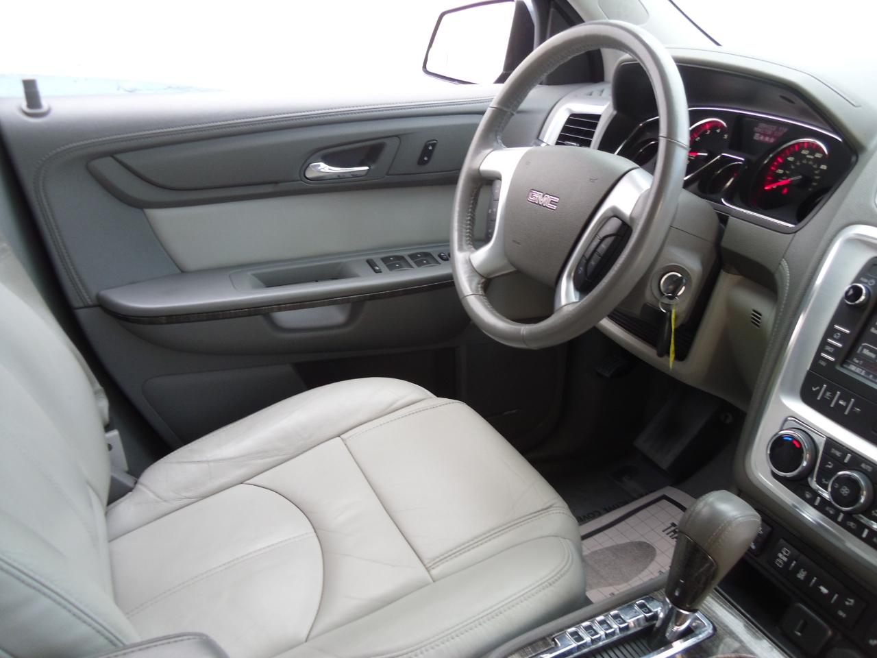 GMC Acadia AWD 4dr SLT w/SLT-1 2015