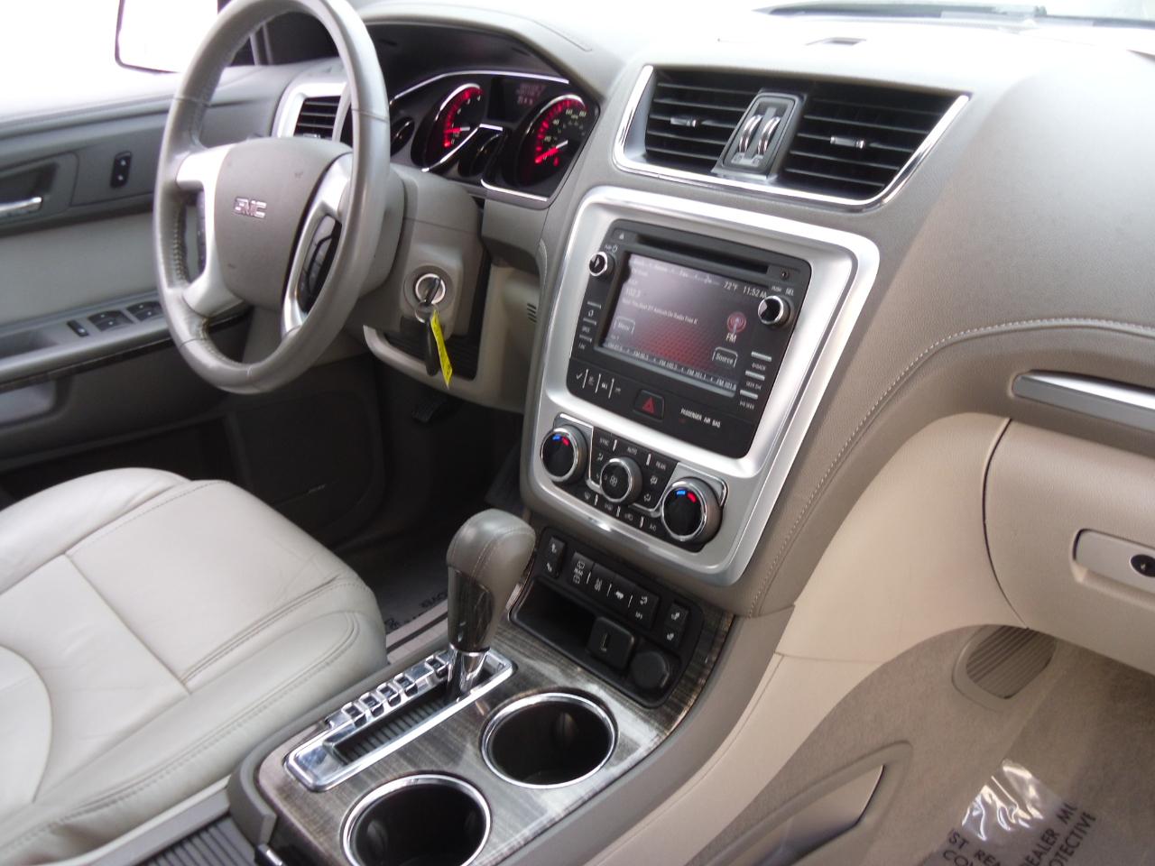 GMC Acadia AWD 4dr SLT w/SLT-1 2015