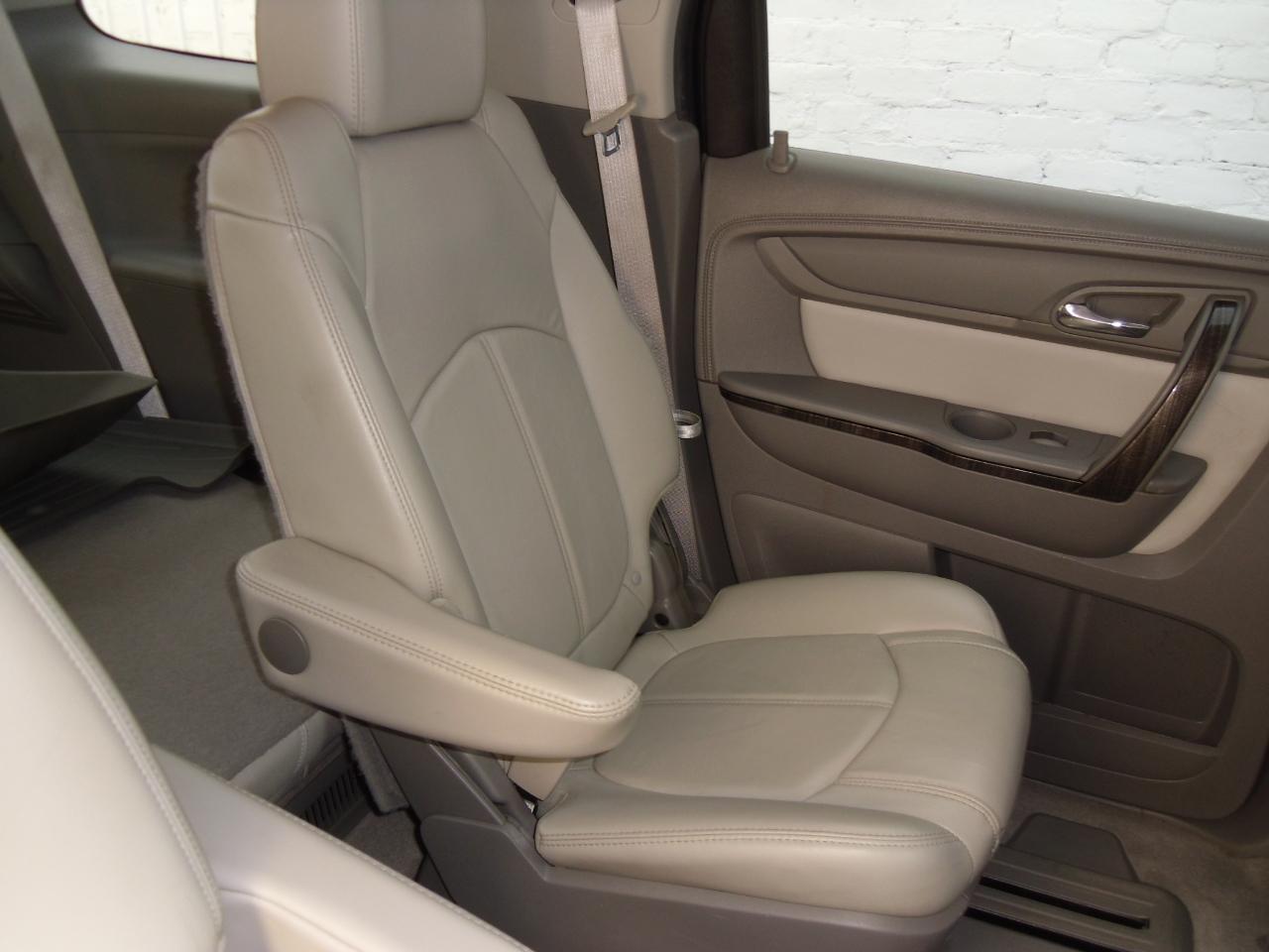 GMC Acadia AWD 4dr SLT w/SLT-1 2015