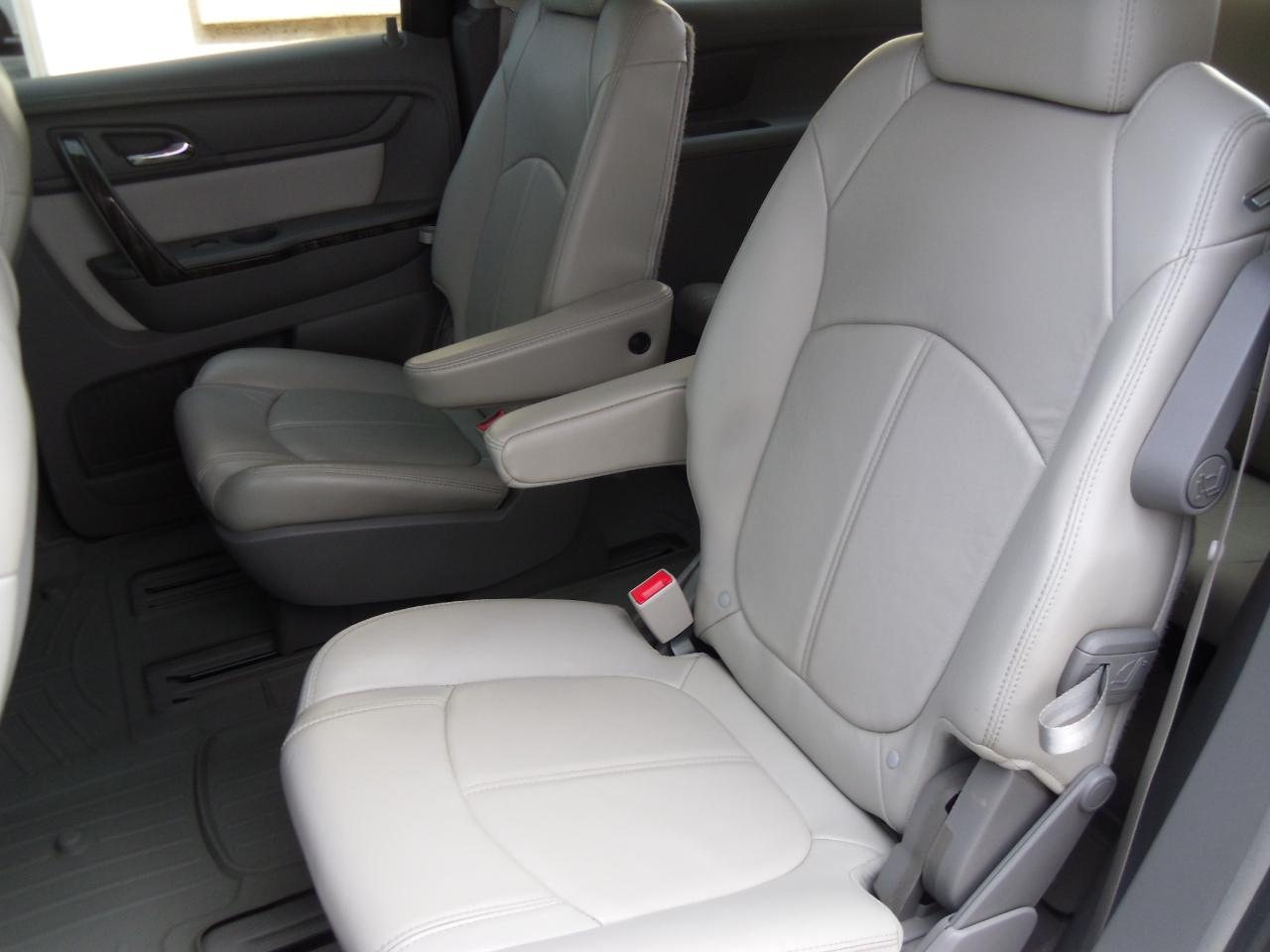 GMC Acadia AWD 4dr SLT w/SLT-1 2015