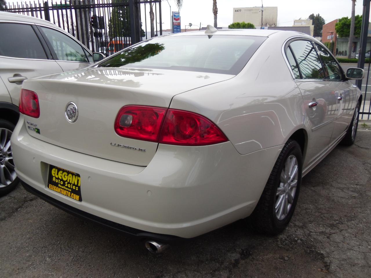 Buick Lucerne 4dr Sdn CX-2 *Ltd Avail* 2010