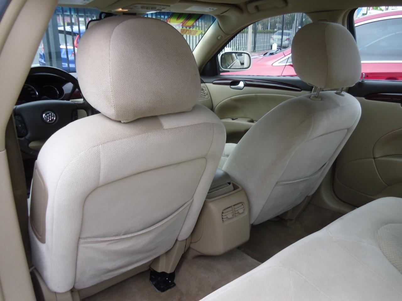 Buick Lucerne 4dr Sdn CX-2 *Ltd Avail* 2010