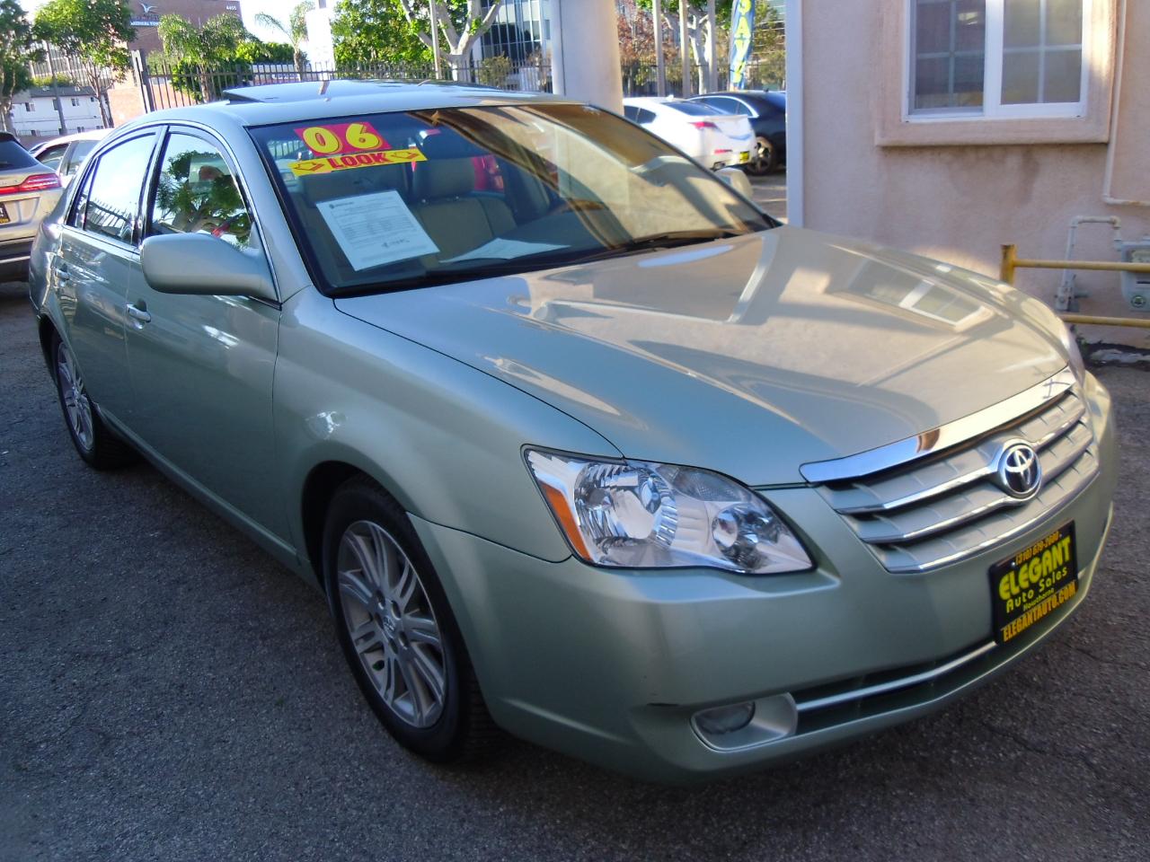 Toyota Avalon 4dr Sdn Limited (Natl) 2006
