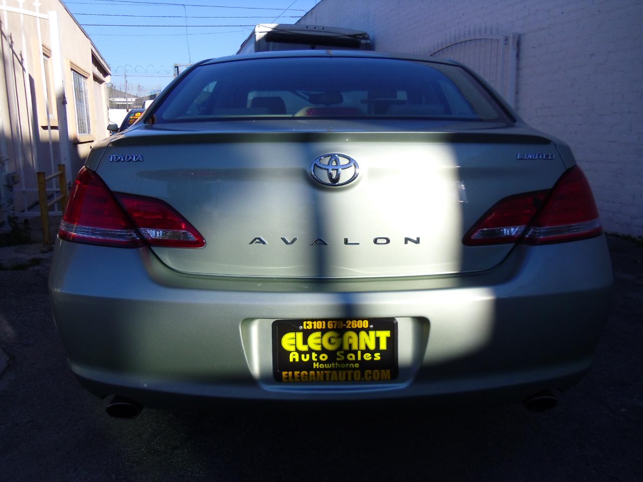 Toyota Avalon 4dr Sdn Limited (Natl) 2006
