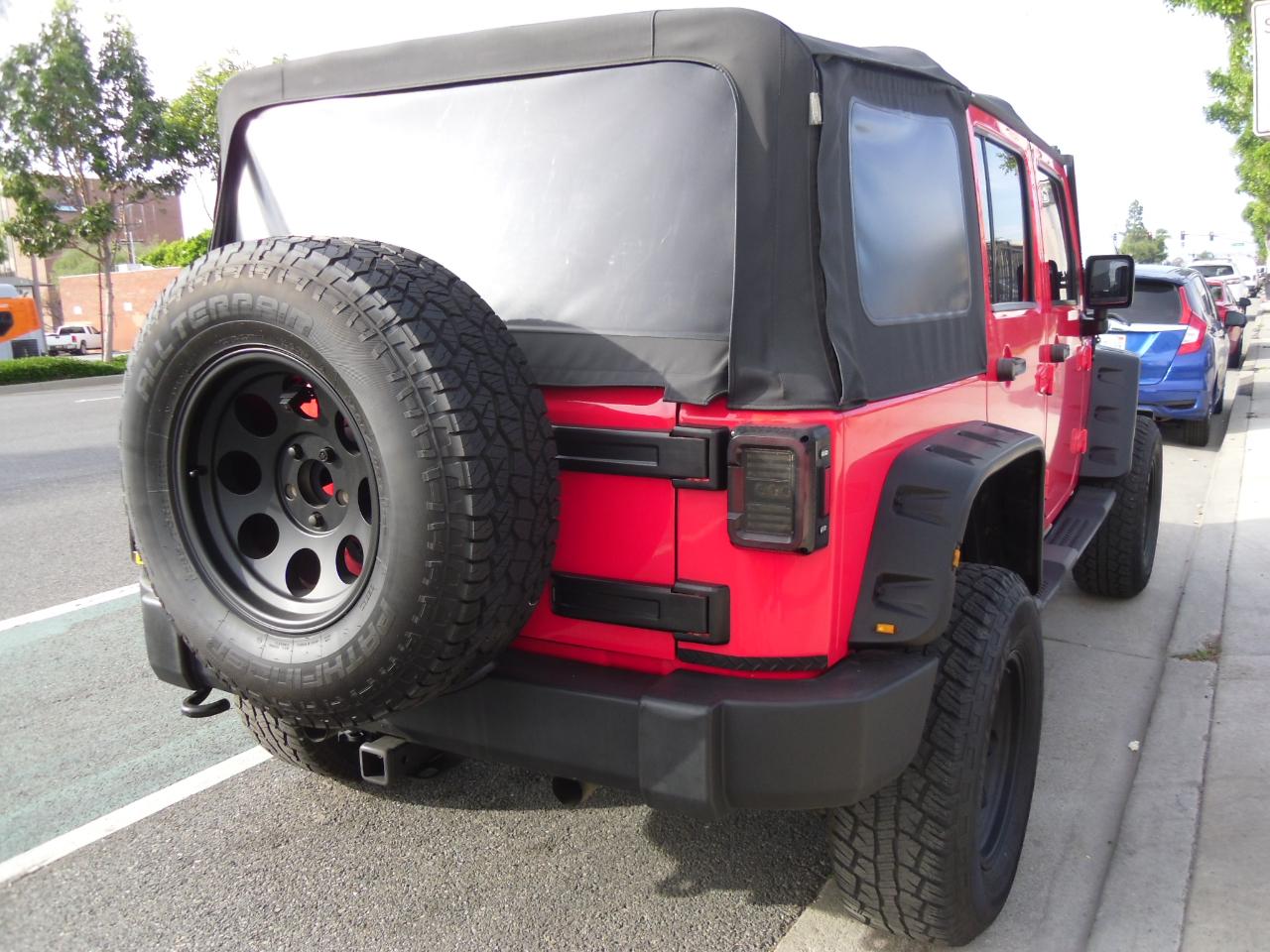 Jeep Wrangler Unlimited 4WD 4dr Sport 2013