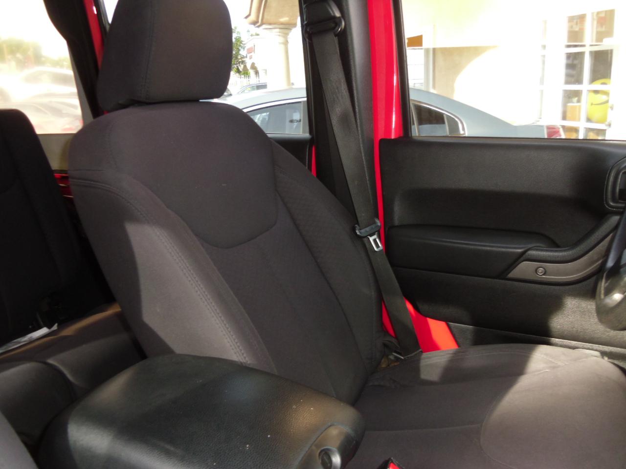 Jeep Wrangler Unlimited 4WD 4dr Sport 2013